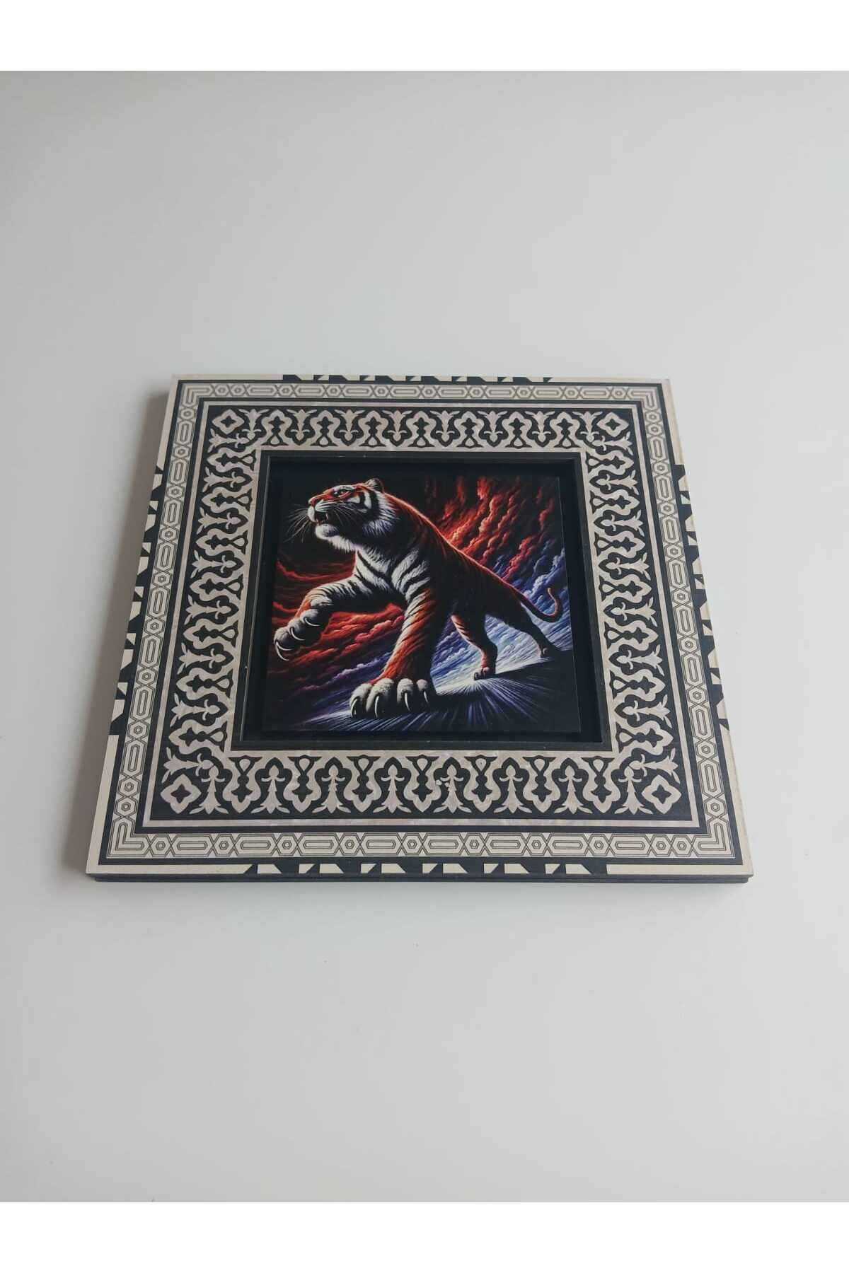 Bordomavi Kaplan Figürlü Siyah Zemin Duvar Tablosu