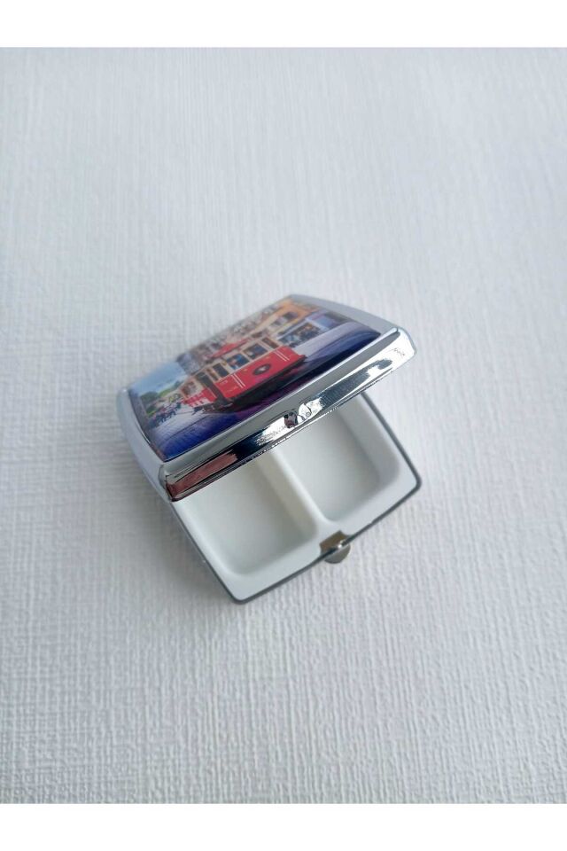 İstanbul Tramvay Temalı Metal Kare Hap Kutusu