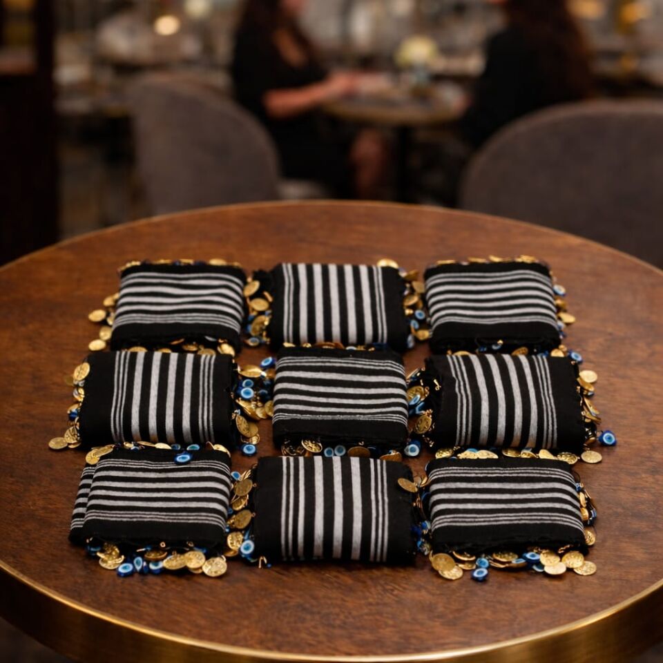 9 Adet Siyah Beyaz Hediyelik El Üretimi Liralı Nazar Boncuklu Bandan Seti