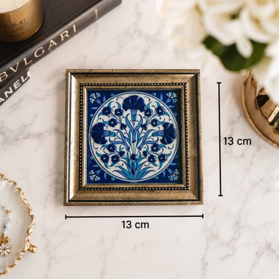 13x13 cm El Emeği Ahşap Çerçeveli Karanfil Desenli Kobalt Mavi Beyaz Çini Tablo